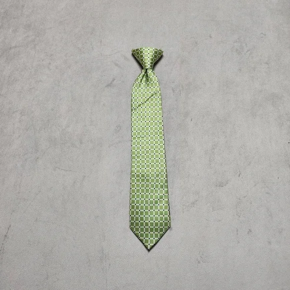 CHAPS Boy's Clip On Pre-Tied Silk Tie Green‎ White Square Black Diamond Pattern