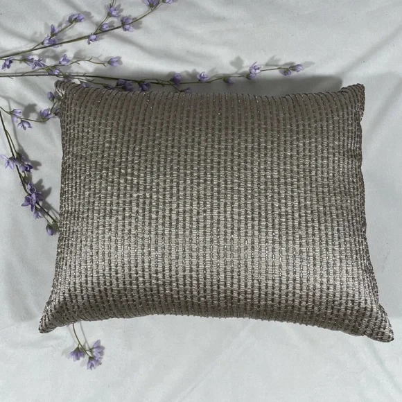 NEW Beaded Decorative Pillow‎ for Hudson Park Connettiva [ 20 X 16 In ]