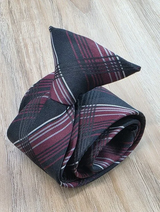 🔹️Black, Burgundy, & Silver Plaid Pre-Tied Clip-On Necktie Youth Large