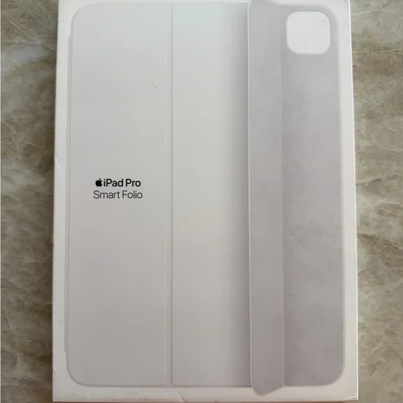 Apple iPad Pro Smart Folio - White