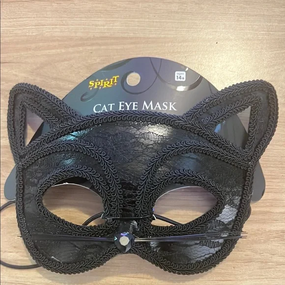 Spirit Elegant Black Cat Eye Mask