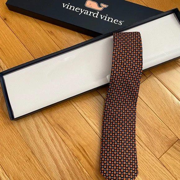 Vineyard Vines Kids Tie with Orange Pattern on Black