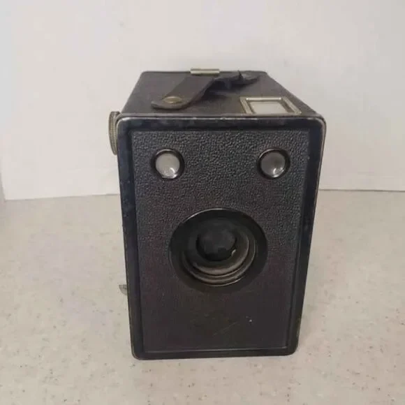 Agfa Ansco No. 2 1940's Vintage Antique Film Box Camera