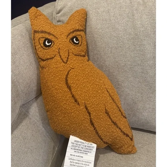 Grandin Road Tawny Owl Shaped Pillow Golden Brown 16‎ x 13.5 Knubby Textured New