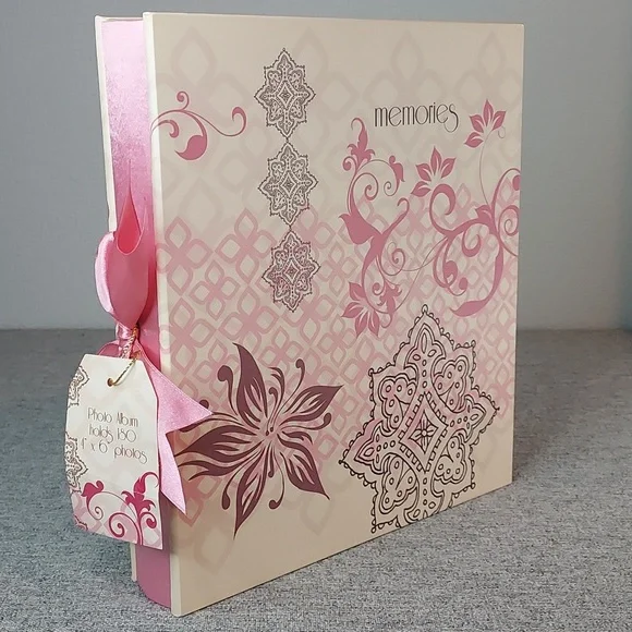 Pink Off White Grey Floral Patterned 4x6 Photo Album Book Binder NWT