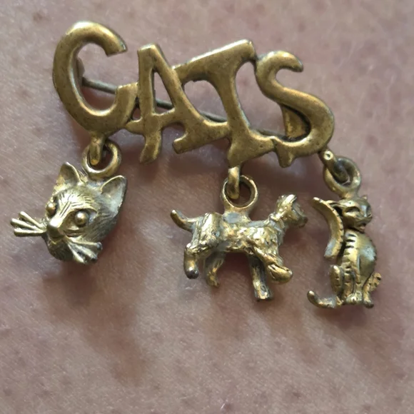 Gold Cat Brooch