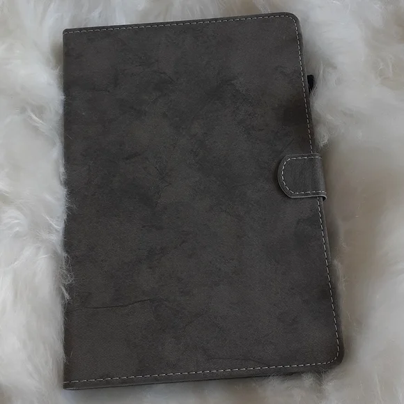 NWOT Amazon Fire HD 10 Case 11th generation