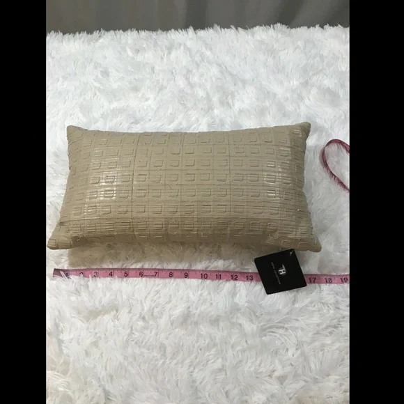 NEW $80 Hotel Collection Maze 10