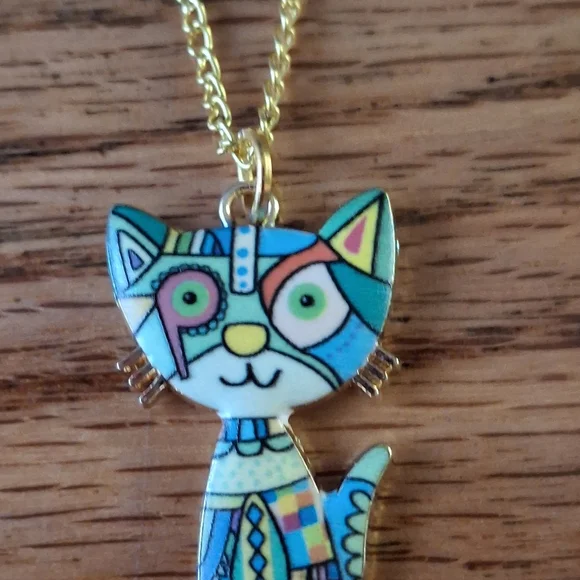 #1 Colorful Cat Pendant Measures 1