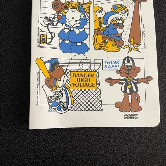 VTG Seattle Mariners x Puget Power collectible 3-ring binder