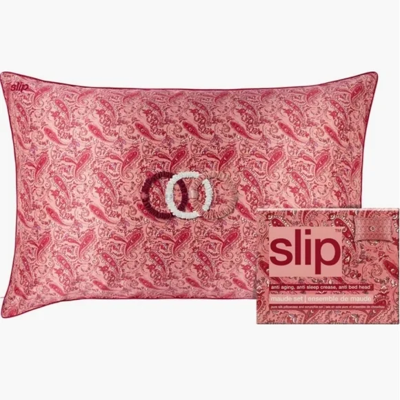 ♥️BUY 2 GET 1 FREE Maude Pure Silk Pillowcase & Scrunchie Set, Retail $115.00