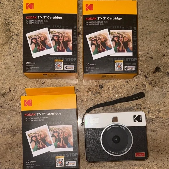 Kodak Black and White Instant Camera with Yellow Cartridge Packs