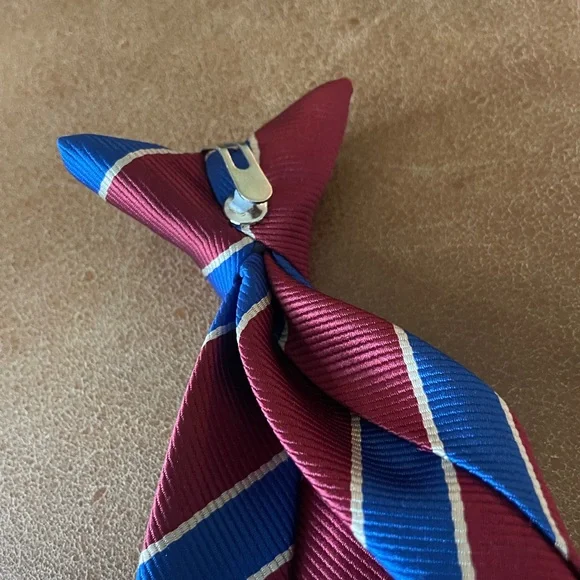 Boys clip on neck tie Burgundy + Blue Striped size 8 to 10 formal dressy church