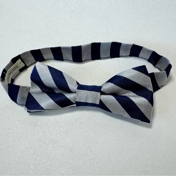 Crewcuts boys adjustable bow tie in striped blue and silver 100% silk