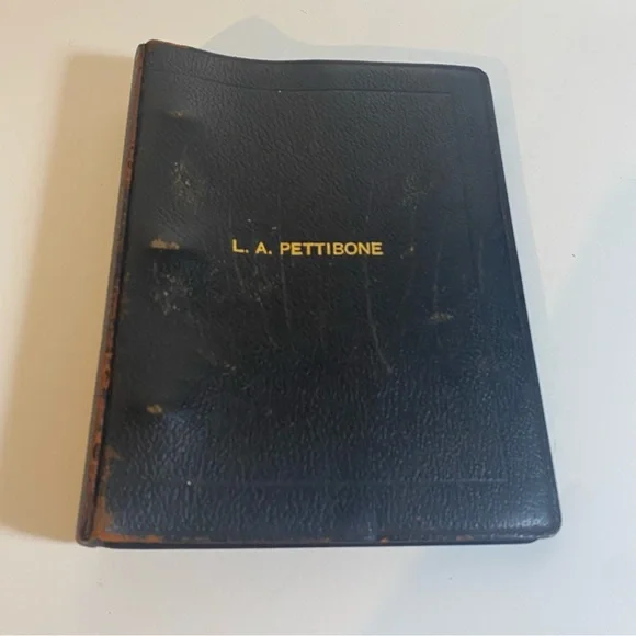 Antique Black Leather Notebook With Antique Lined & Blank Paper “L A Pettibone”