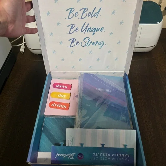 New Belinda Ellsworth Step Into Success Direct Sales Leader Box Bundle