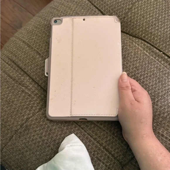 Cream Tablet Case