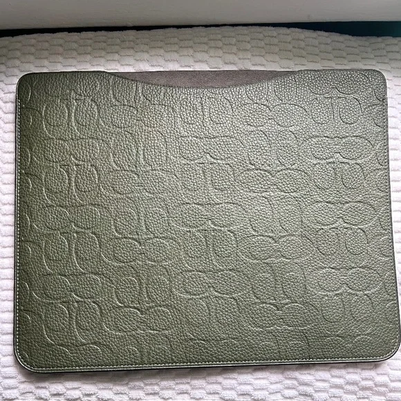Coach IPad
