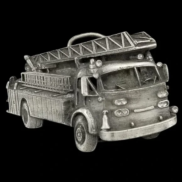 Vintage 1978 Bergamot Brass Works Fire Truck Belt Buckle‎ | Collectible Pewter