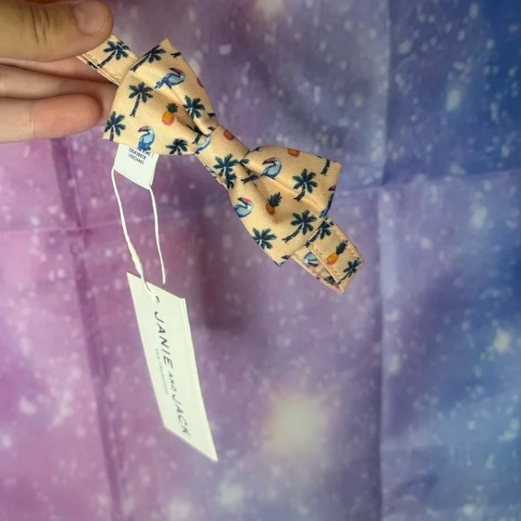New boys Janie and Jack bow tie size 0-24 months 🛍
