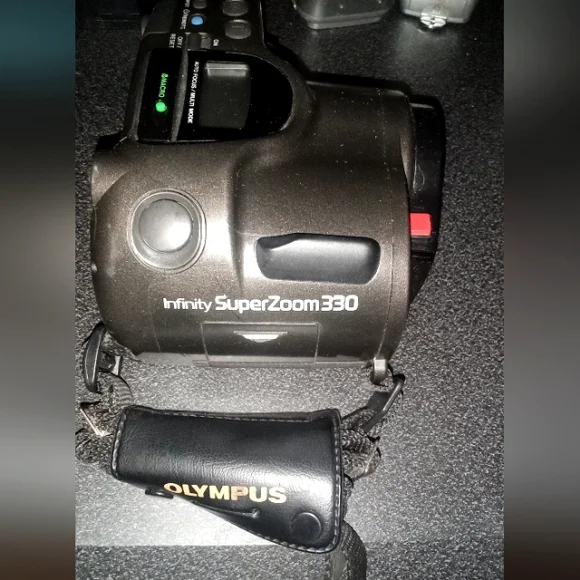 Olympus Infinity SuperZoom 330 Black Camera
