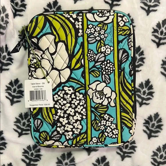Vera Bradley Blue and Green Tablet Cover with Stylish Design