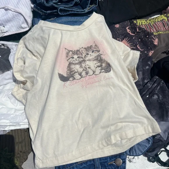 Cute Kitten Love Cream T-Shirt