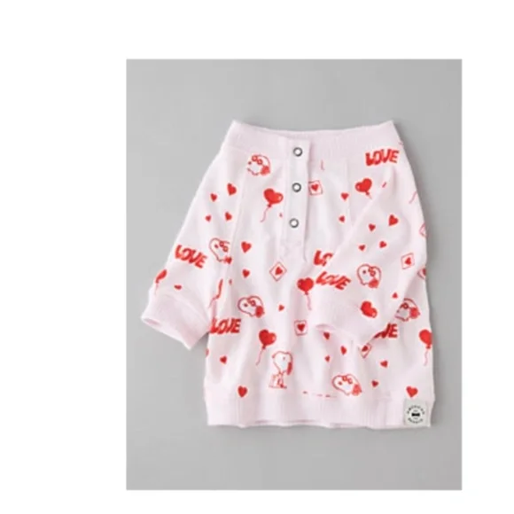 Ae cat outfit
