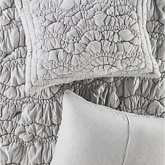Anthropologie Landry Elegant Gray Standard Pillow Shams New x2