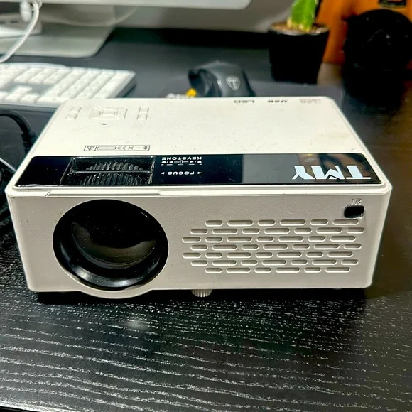 TMY LED USB LCD projector