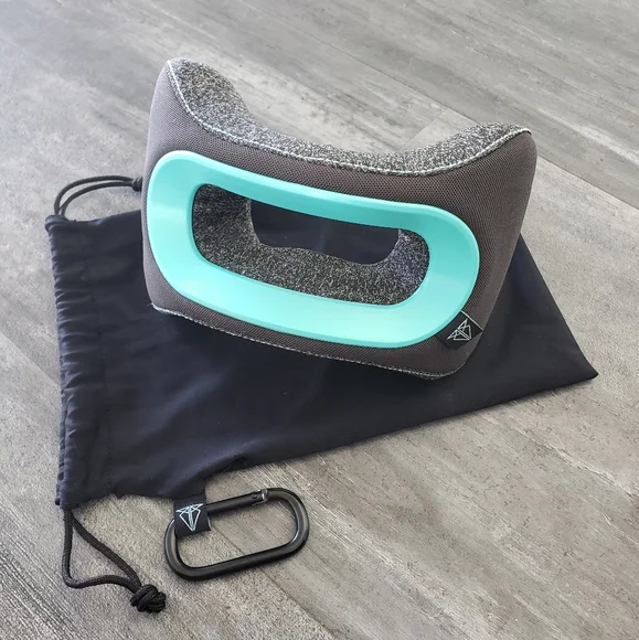 BULLBIRD | Mint Commuter Travel Neck Pillow