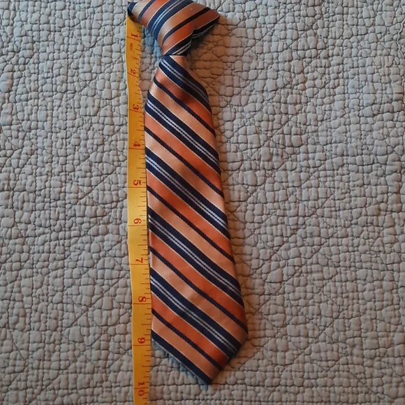 Clip-on tie 👔