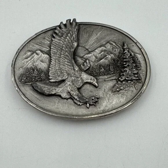 Vintage Siskiyou 1982 Solid Silvertone Pewter Flying American Eagle Belt Buckle
