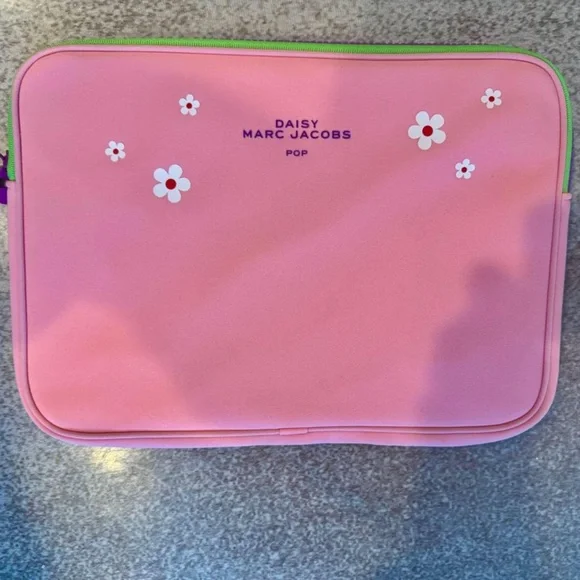 Marc Jacobs laptop cover case