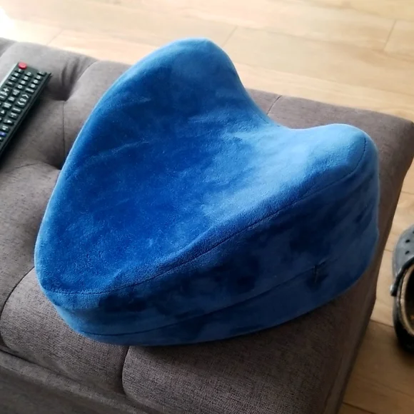 Blue Velvet Knee Leg Pillow