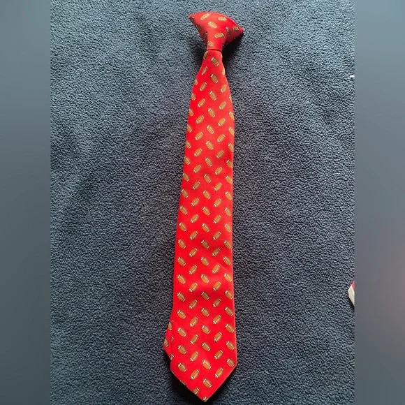 Clip on tie for young boys