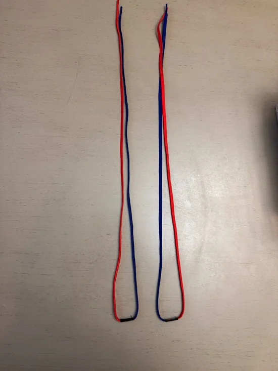 Kids Red and Royal Blue Learn To Tie Shoestrings- Pair in EUC. WORKS!!