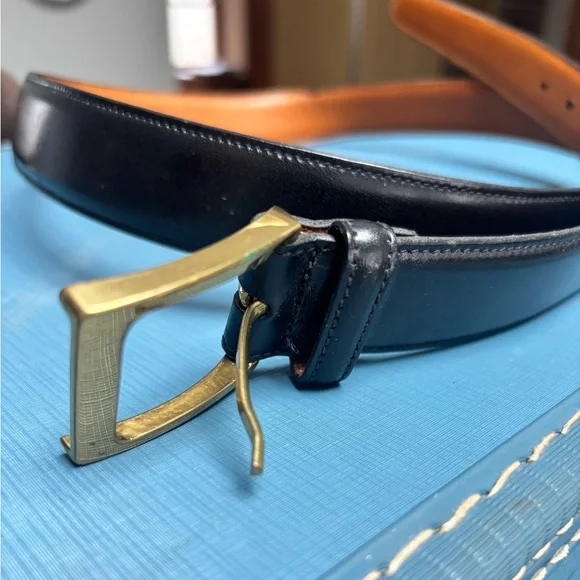 Mens Cortina Hand Polished Leather Large 40 with Gold Buckle