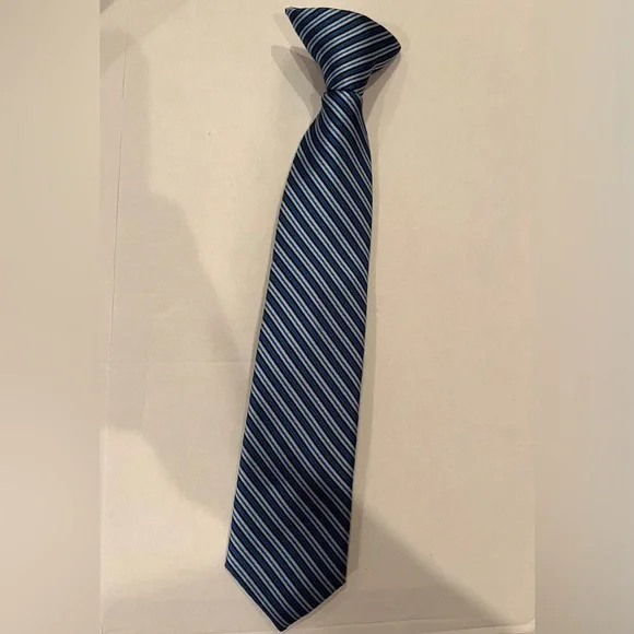 Cat & Jack Boys clip-on tie