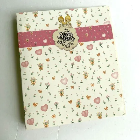 Vintage Precious Moment Collector Club Vinyl Binder w/ Goodnewsletter 1998
