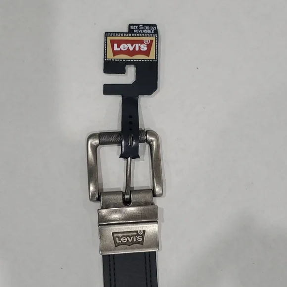 NEW Levi's Reversible Belt size Small 30-32