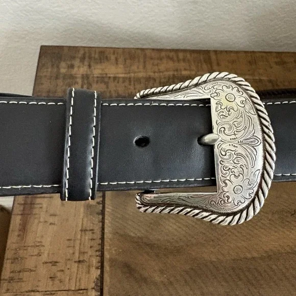 Nocona Top Hand Lace Edge Concho Western Size 48 Belt Black N2475601