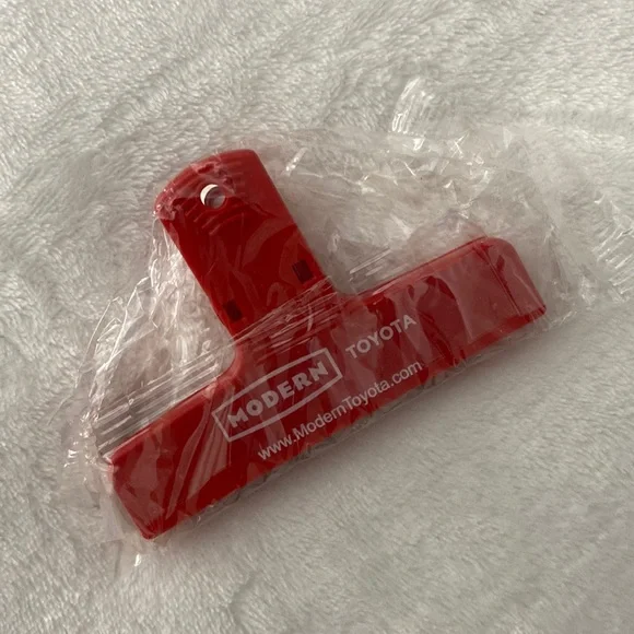 Modern Toyota clip magnet