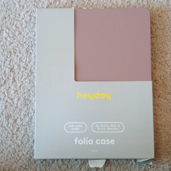 Heyday folio case warm taupe NWT