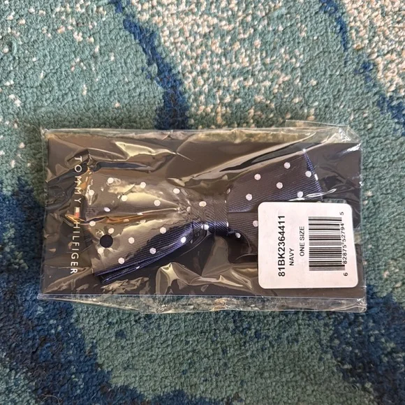 New, Tommy Hilfiger Boys Navy Polka Dot Bow Tie