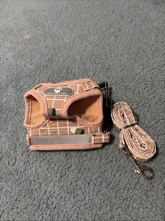 New Cat & Dog Vest Harness with leash Size XS
