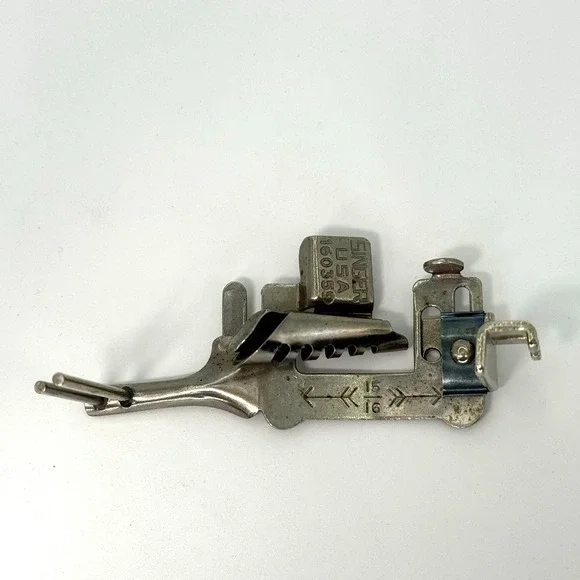 VTG 1900s Singer Sewing Machine Attachment 160359 USA Hemmer‎ Binder Foot Tool