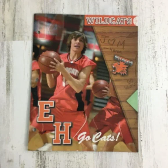 Disney High School Musical 3 Hole Folder Wildcats Troy Gabriella