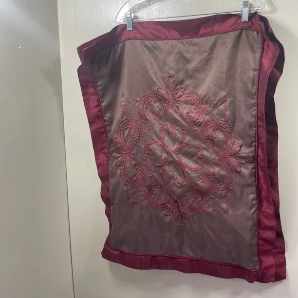 Chris Madden JCP Home Euro Sham Brown Burgundy Embroidered Medallion‎ 31x24.5