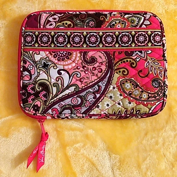 NWOT! VERA BRADLEY TABLET COVER